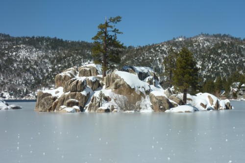 _Frozen Boulder Bay