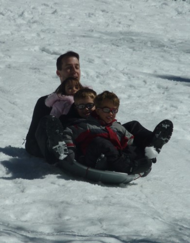 _Sledding all